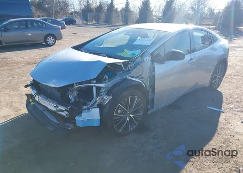 2025 Toyota Prius Xle z USA, uszkodzony, nr VIN JTDACAAU5S3063695